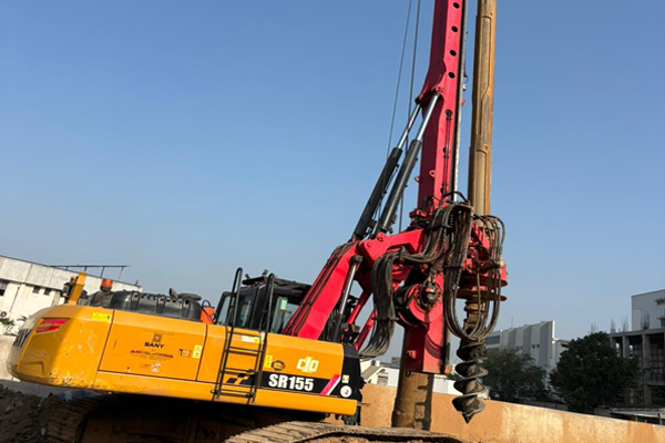 Hydraulic Machinery Pile